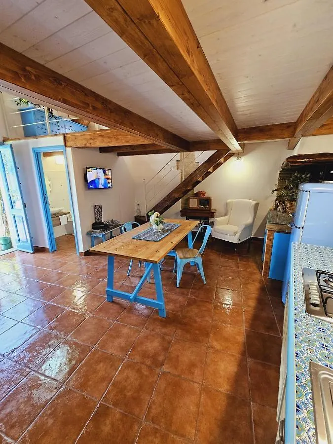 Casa Vacanze L'Ulivo Di Ugo Quartu SantʼElena Ferienhaus